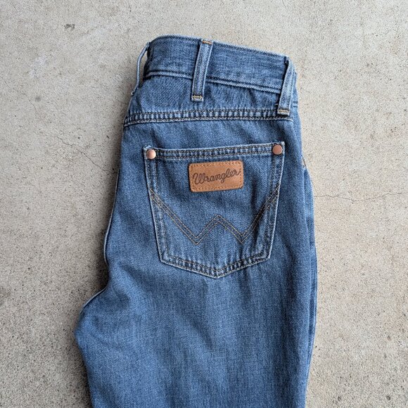 Wrangler 1970s Vintage Style Bell Bottom High Rise Flare Jeans - Picture 1 of 9